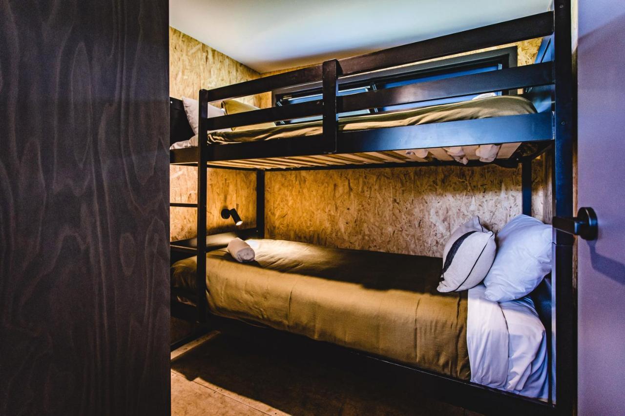 Motel The
